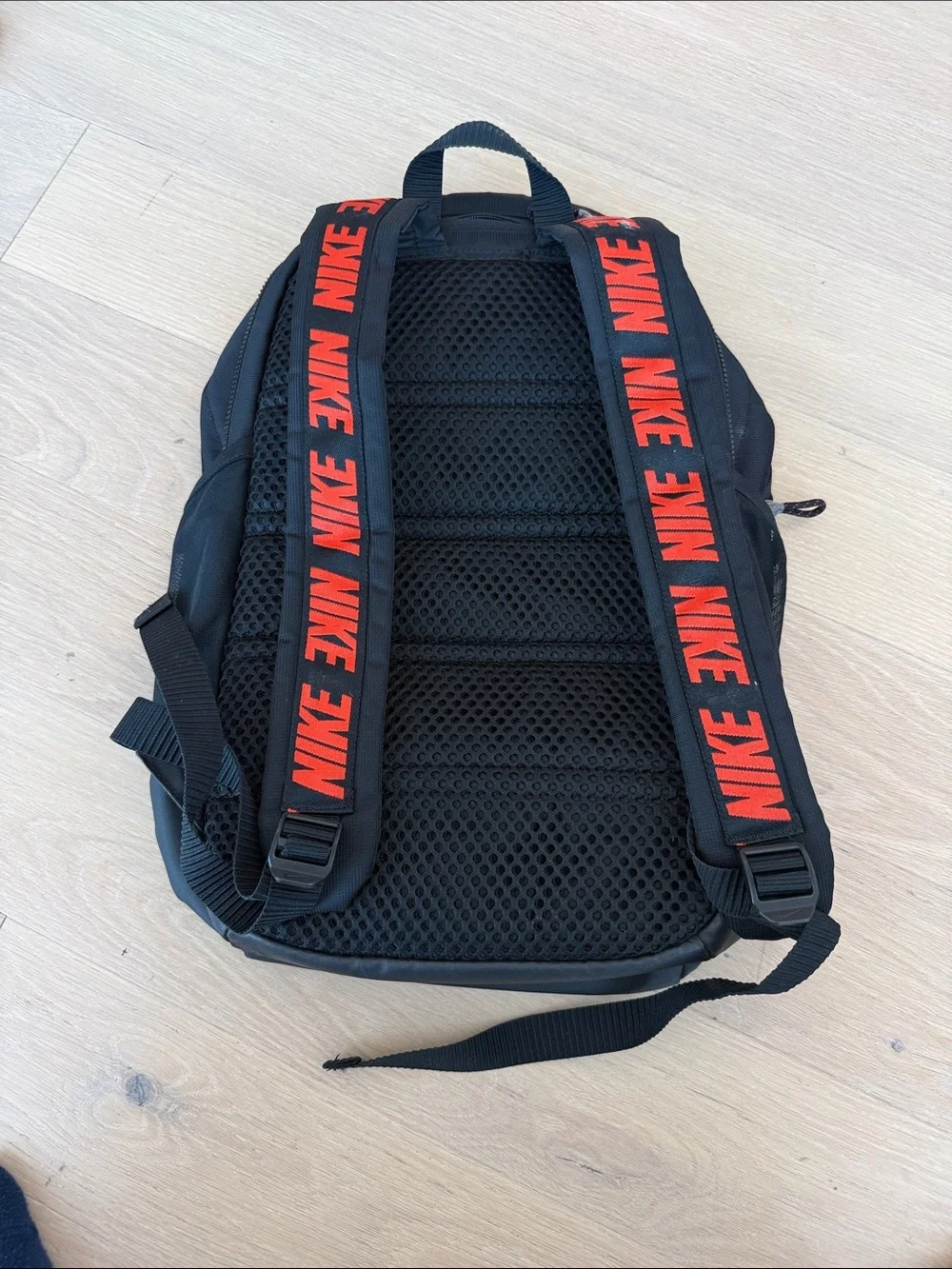 Nike Sportswear Essential Backpack